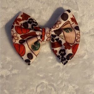 Clip on bows